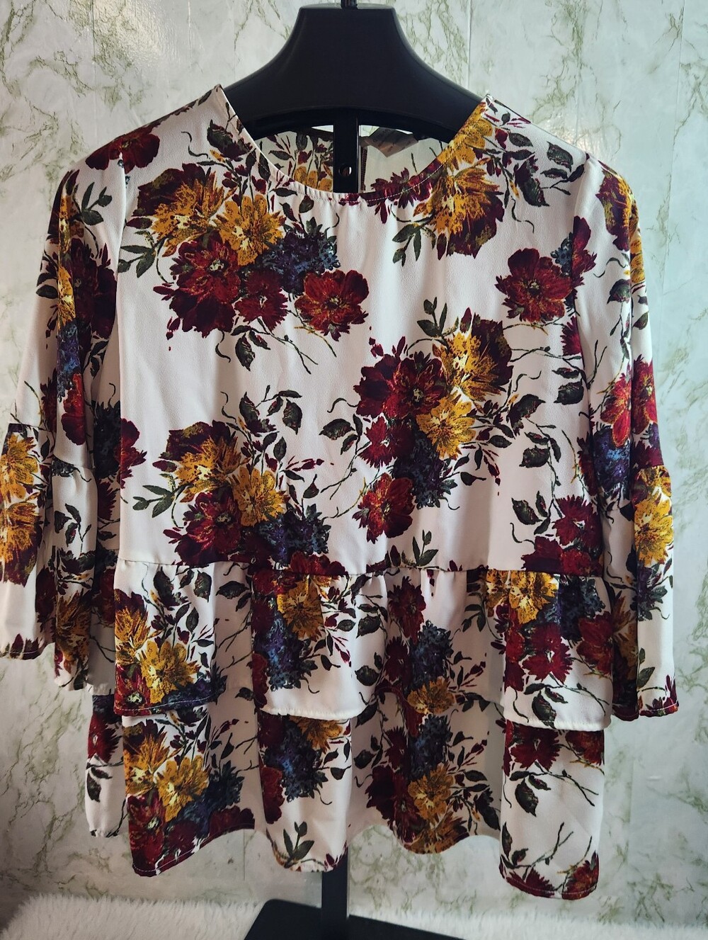 TIME and TRU Pretty Tiered Floral Top